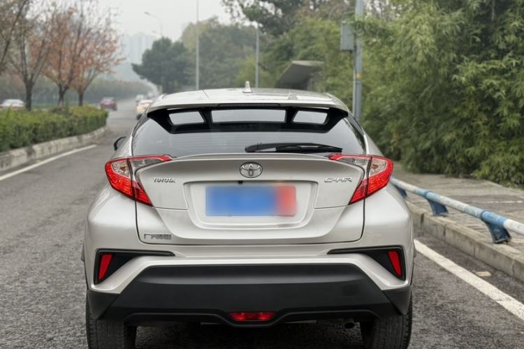 Used Toyota C-HR 2020 2.0L Leading Edition Exterior 2