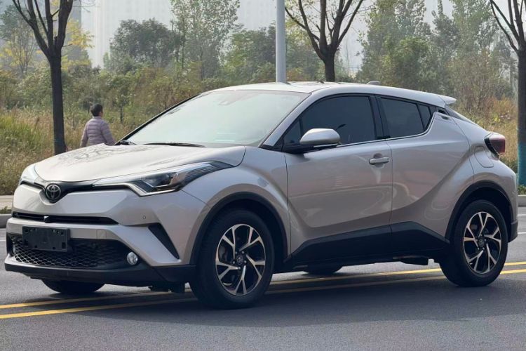 Used Toyota C-HR 2020 2.0L Luxury Edition Exterior 2