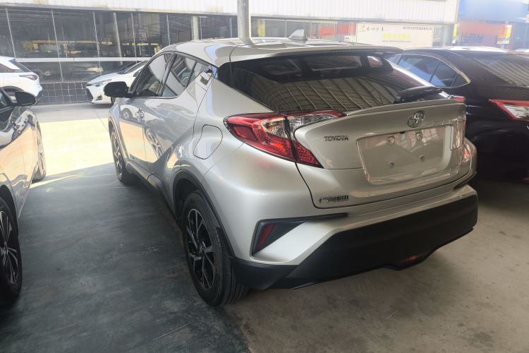 Used Toyota C-HR 2020 2.0L Leading Edition Exterior 3
