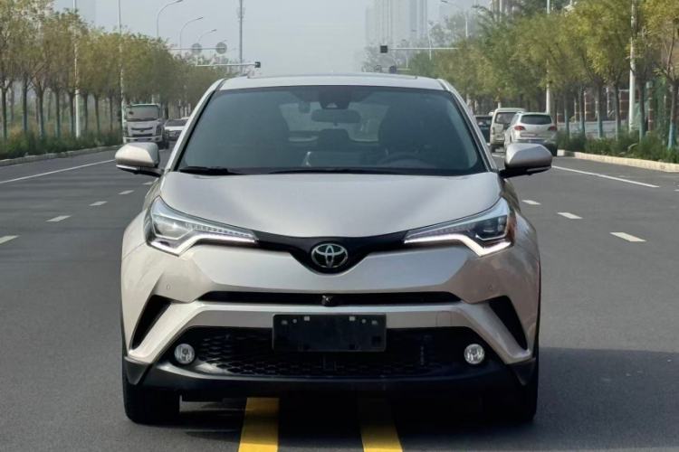 Used Toyota C-HR 2020 2.0L Luxury Edition Exterior 3
