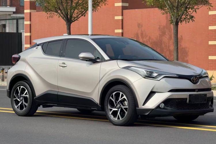 Used Toyota C-HR 2020 2.0L Luxury Edition Exterior 4