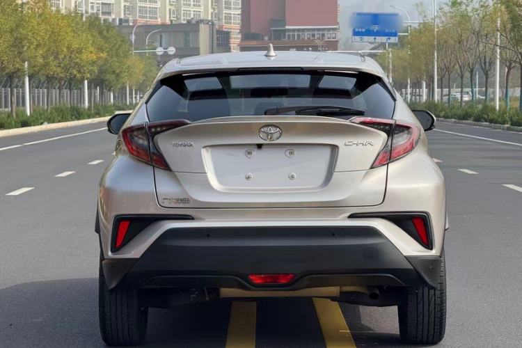 Used Toyota C-HR 2020 2.0L Luxury Edition Exterior 5