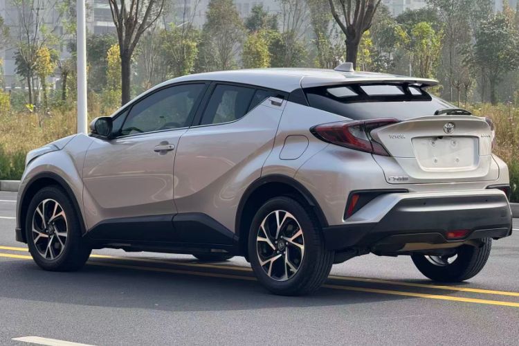 Used Toyota C-HR 2020 2.0L Luxury Edition Exterior 6