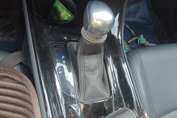 Used Toyota C-HR 2020 2.0L Leading Edition Gear Lever