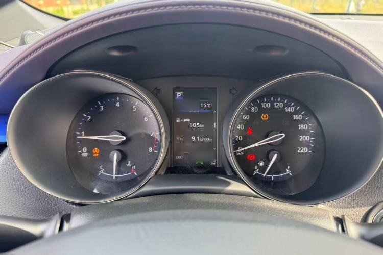 Used Toyota C-HR 2020 2.0L Luxury Edition Interior 4