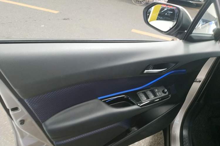 Used Toyota C-HR 2020 2.0L Leading Edition Left Front Door Interior