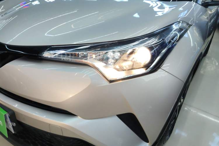 Used Toyota C-HR 2020 2.0L Comfort Edition Left Front Headlight