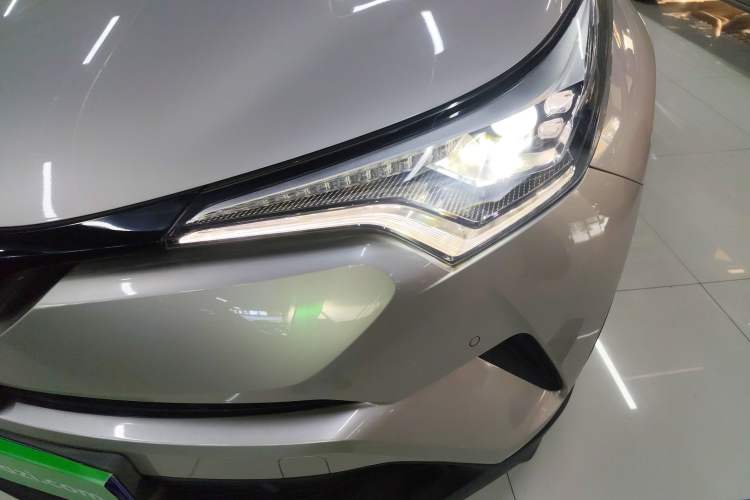 Used Toyota C-HR 2020 2.0L Luxury Edition Left Front Headlight