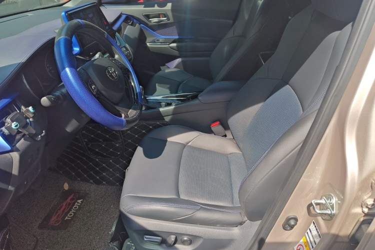 Used Toyota C-HR 2020 2.0L Luxury Edition Left Front Seat