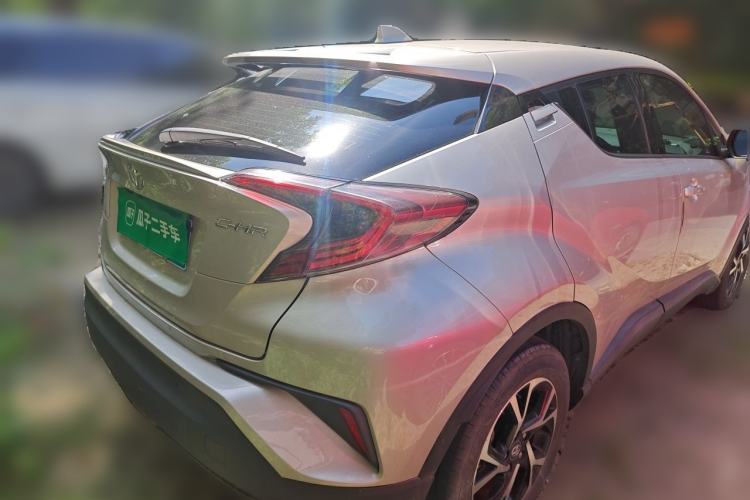 Used Toyota C-HR 2020 2.0L Luxury Edition Rear Right 45 Deg