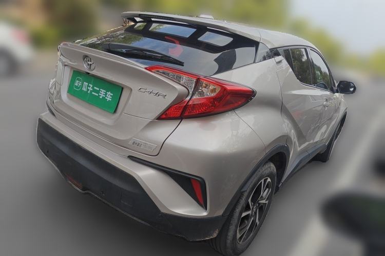 Used Toyota C-HR 2020 2.0L Leading Edition Rear Right 45 Deg