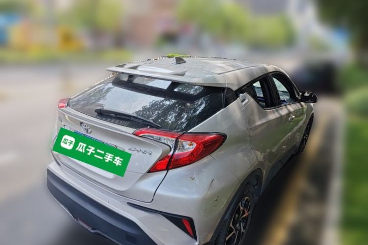 Used Toyota C-HR 2020 2.0L Leading Edition Rear Right 45 Deg
