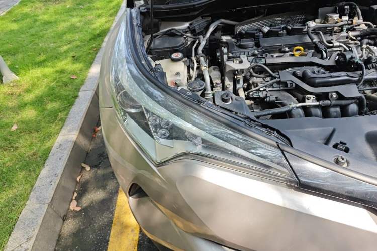 Used Toyota C-HR 2020 2.0L Leading Edition Right Front Headlight