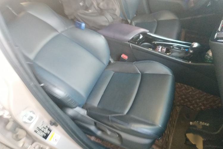 Used Toyota C-HR 2020 2.0L Leading Edition Right Front Seat