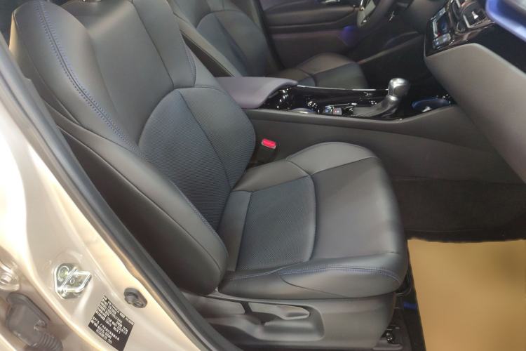 Used Toyota C-HR 2020 2.0L Luxury Edition Right Front Seat