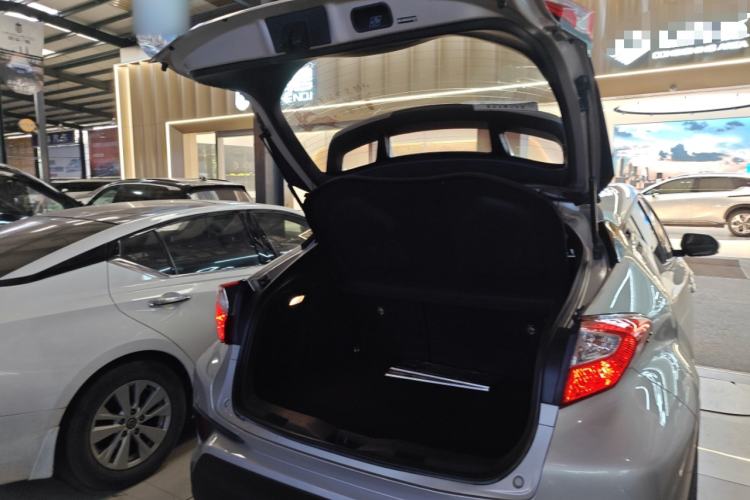 Used Toyota C-HR 2020 2.0L Leading Edition Trunk