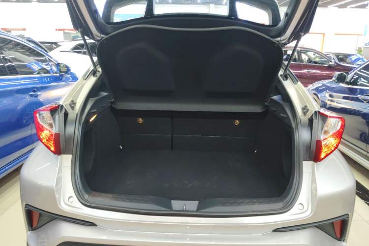 Used Toyota C-HR 2020 2.0L Comfort Edition Trunk