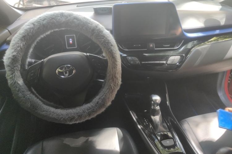Used Toyota C-HR 2020 2.0L Leading Edition Center Console