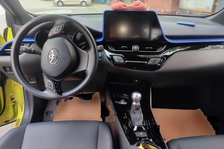 Used Toyota C-HR 2020 2.0L Leading Edition Center Console