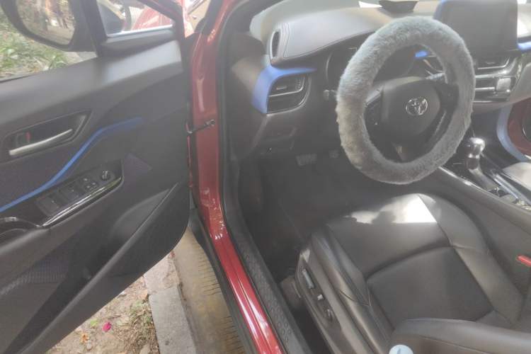 Used Toyota C-HR 2020 2.0L Leading Edition Driver Seat