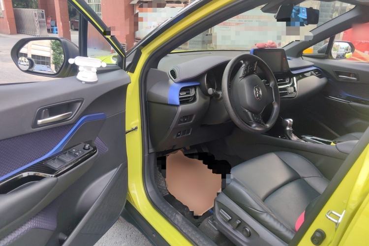 Used Toyota C-HR 2020 2.0L Leading Edition Driver Seat