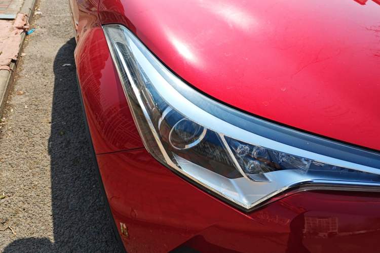 Used Toyota C-HR 2020 2.0L Comfort Edition Right Front Headlight
