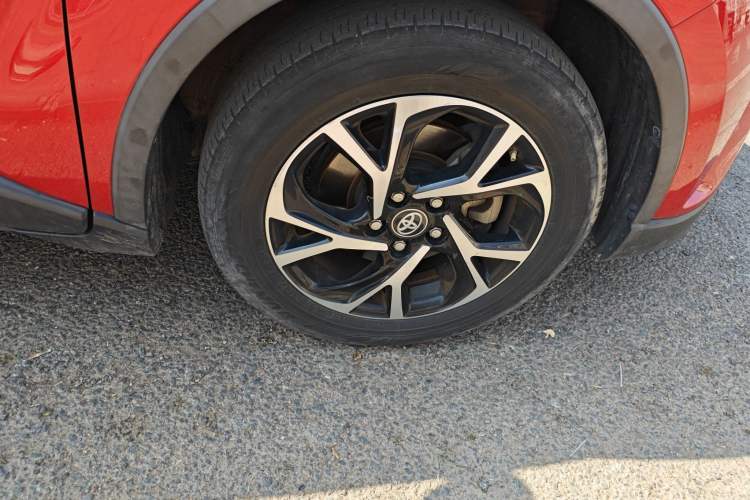 Used Toyota C-HR 2020 2.0L Comfort Edition Right Front Wheel Hub