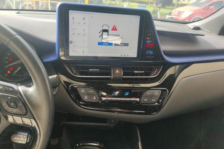 Used Toyota C-HR 2020 2.0L Luxury Edition Audio And AC Panel