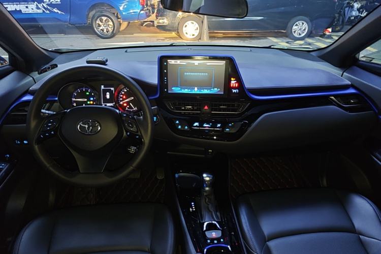 Used Toyota C-HR 2020 2.0L Leading Edition Center Console