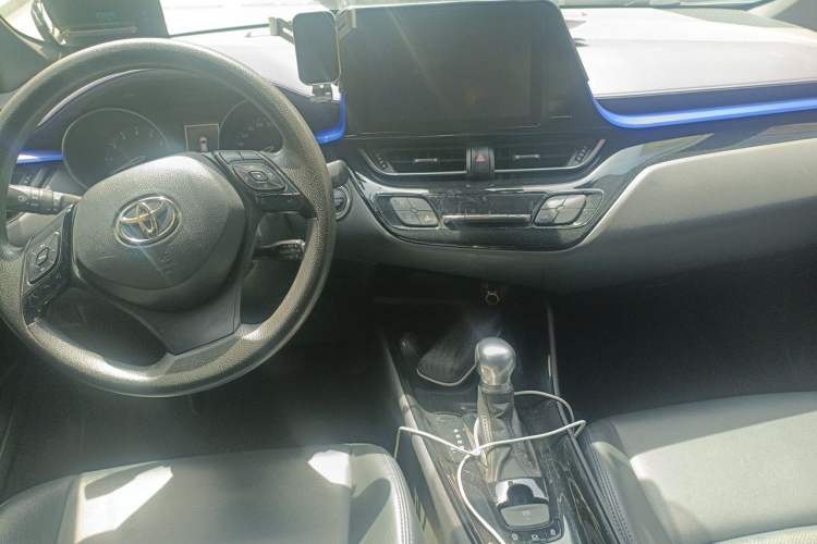 Used Toyota C-HR 2020 2.0L Leading Edition Center Console