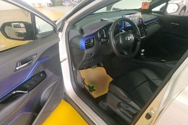 Used Toyota C-HR 2020 2.0L Leading Edition Driver Seat