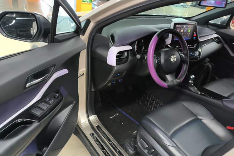 Used Toyota C-HR 2020 2.0L Leading Edition Driver Seat