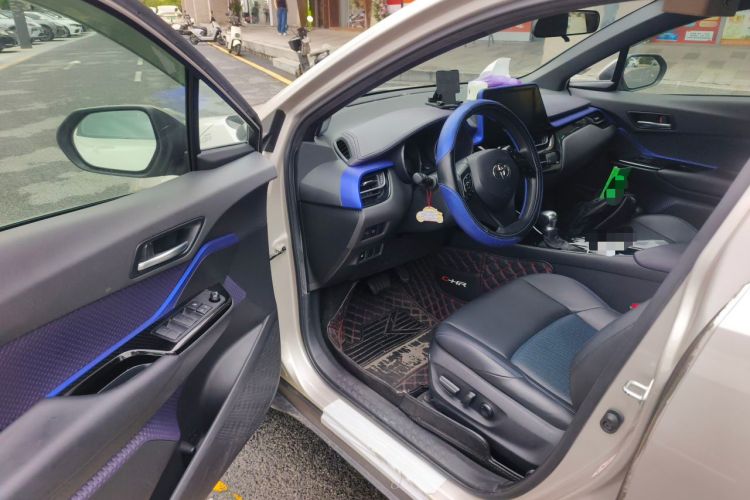 Used Toyota C-HR 2020 2.0L Leading Edition Driver Seat