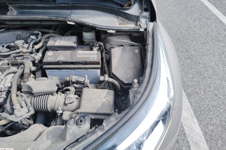 Used Toyota C-HR 2020 2.0L Comfort Edition Engine Bay Left