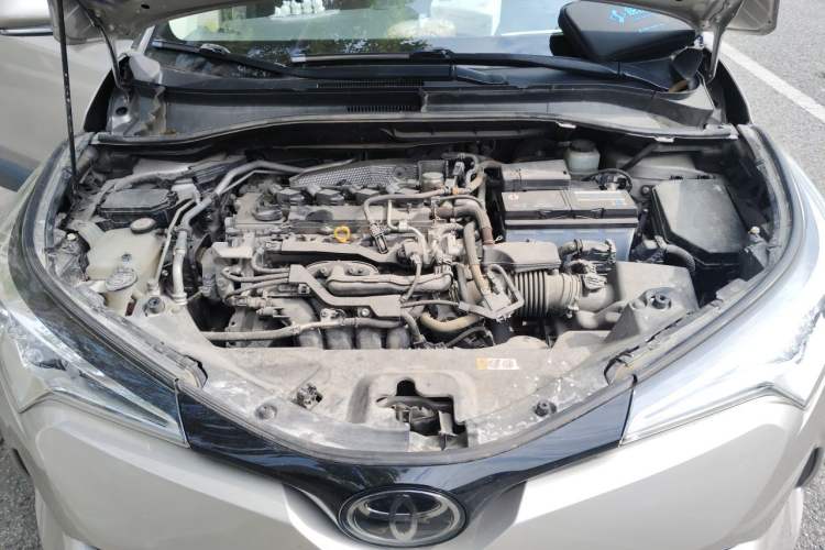 Used Toyota C-HR 2020 2.0L Comfort Edition Engine Bay