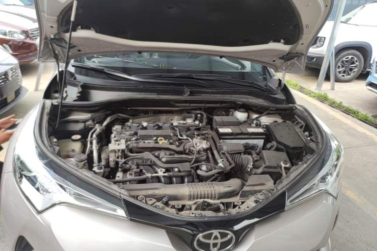 Used Toyota C-HR 2020 2.0L Leading Edition Engine Bay