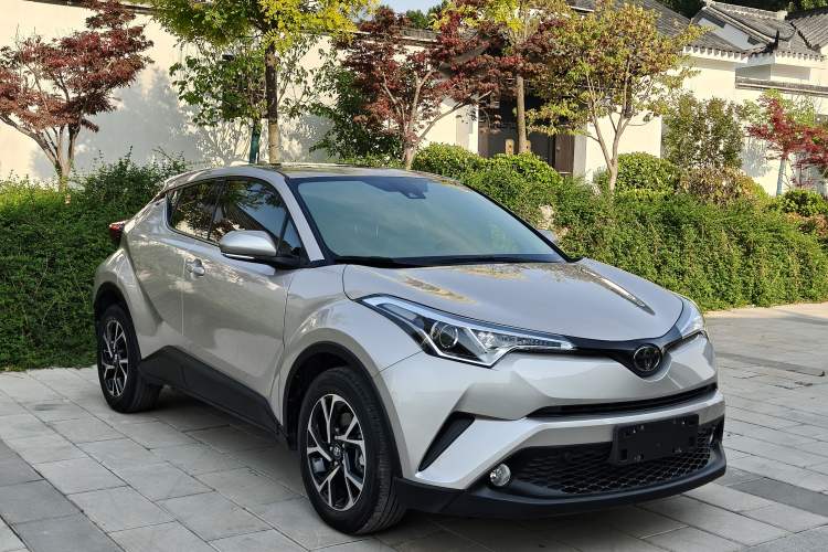 Used Toyota C-HR 2020 2.0L Leading Edition Exterior 2