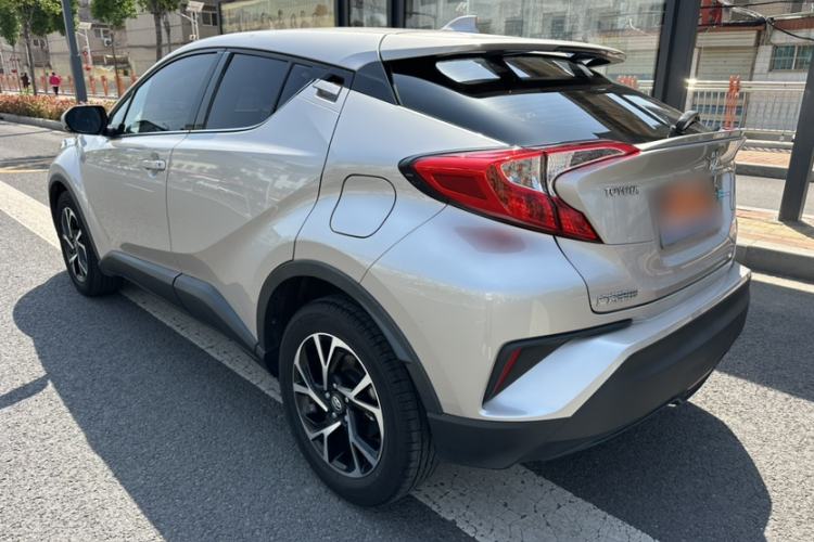 Used Toyota C-HR 2020 2.0L Leading Edition Exterior 2