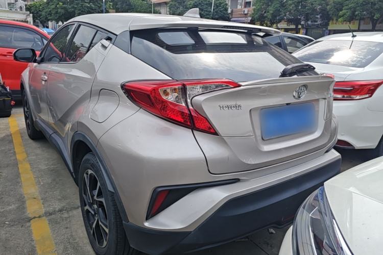 Used Toyota C-HR 2020 2.0L Leading Edition Exterior 2