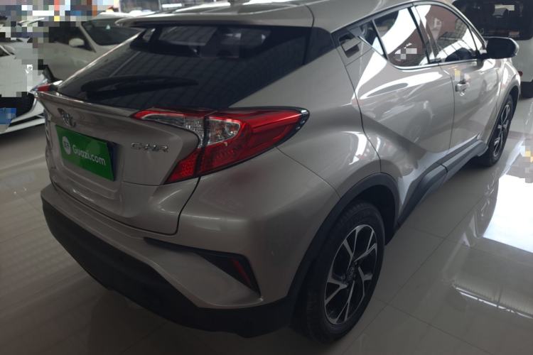 Used Toyota C-HR 2020 2.0L Leading Edition Exterior 3