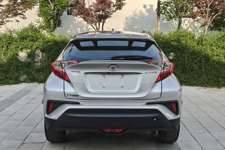 Used Toyota C-HR 2020 2.0L Leading Edition Exterior 4