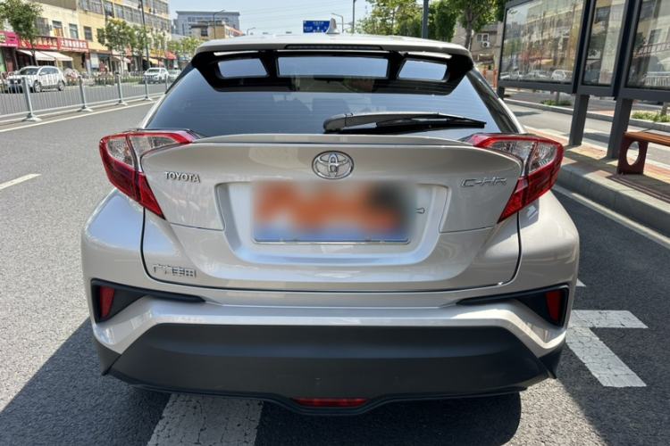 Used Toyota C-HR 2020 2.0L Leading Edition Exterior 4