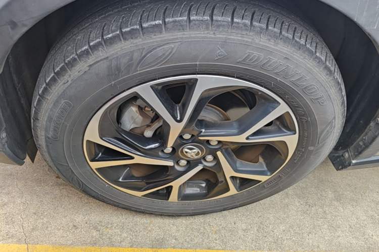 Used Toyota C-HR 2020 2.0L Leading Edition Exterior 4