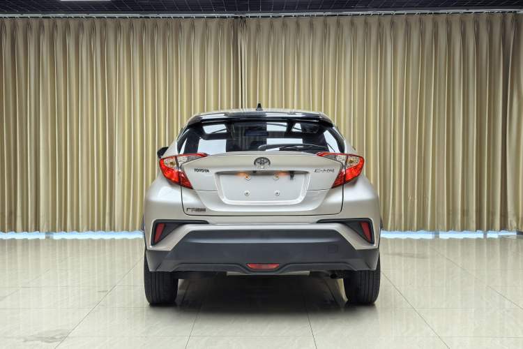 Used Toyota C-HR 2020 2.0L Leading Edition Exterior 5
