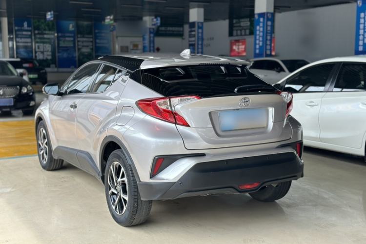 Used Toyota C-HR 2020 2.0L Leading Edition Exterior 6