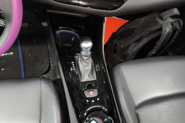 Used Toyota C-HR 2020 2.0L Leading Edition Gear Lever