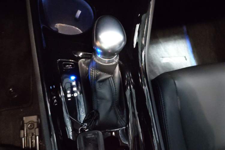 Used Toyota C-HR 2020 2.0L Leading Edition Gear Lever