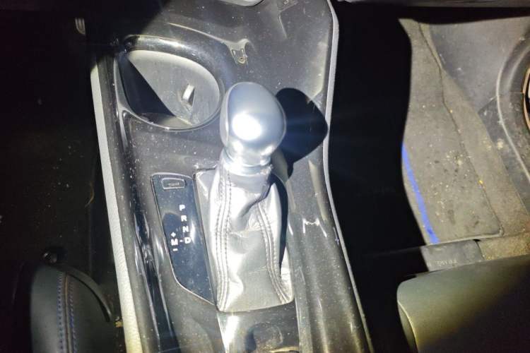 Used Toyota C-HR 2020 2.0L Leading Edition Gear Lever