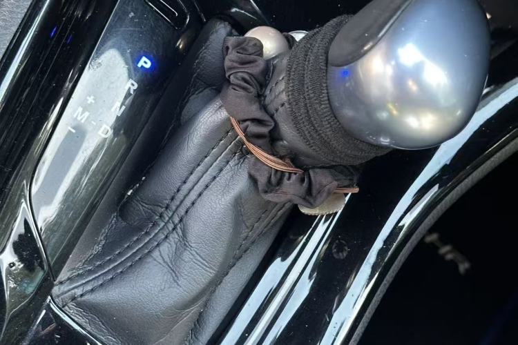 Used Toyota C-HR 2020 2.0L Leading Edition Gear Lever