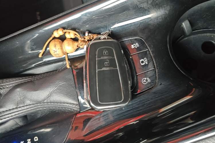 Used Toyota C-HR 2020 2.0L Leading Edition Interior 1